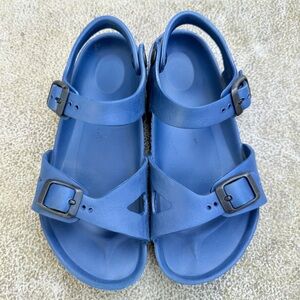 Kids Birkenstock Milano Sandal in Blue (Size 32 EU | 1-1.5 US)